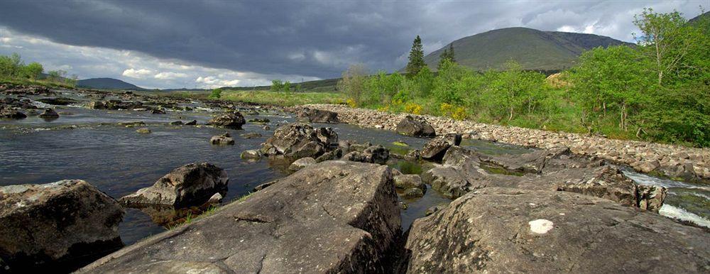 Bridge Of Orchy Hotel Екстер'єр фото